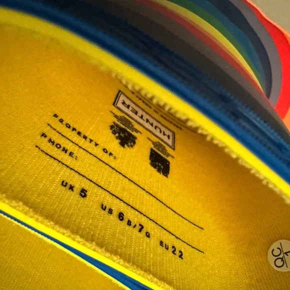 NEW in Box Hunter Kids’ Classic Waterproof Rain Boots, Rainbow 🌈, Toddler 6M - Picture 3 of 12